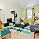 Beesprint Cialdini Apartment